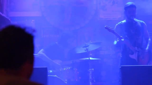 Drunk Couples stripped down live set at The Royal American смотреть онлайн