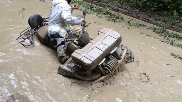 CF Х-8 и Стелс 500 GT лужа смотреть онлайн