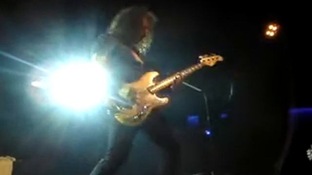 Peter Baltes bass solo смотреть онлайн