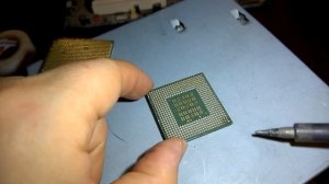 Припаиваем сломанные ножки процессору AMD