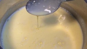 РЕЦЕПТ ДЕСЕРТА ИЗ МОЛОКА. У ВАС ЕСТЬ МОЛОКО, СМЕТАНА И ЯЙЦА? ПРИГОТОВЬТЕ ЭТОТ ЛЕТНИЙ ШЕДЕВР!