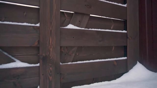 Крутой забор из планкена с откатными воротами смотреть онлайн