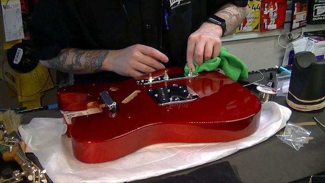The Angry Tech Ep 5 | Fender Telecaster Parts Build смотреть онлайн