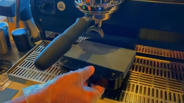 Espresso volume adjustment La Marzocco Strada AV espresso machine смотреть онлайн