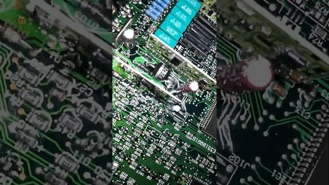 Попал в ремонт ЭБУ Mitsubishi (6G72 без TCL) MD161388 (E2T35780). Как видно здесь уже был "Мастер". смотреть онлайн