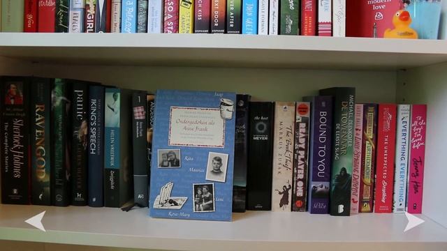 Bookshelf Tour | Marilou смотреть онлайн