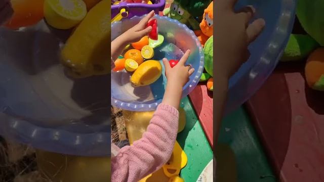 Изучаем фрукты и овощи детская развивающая игра Baby #развивалки #кипр #дети