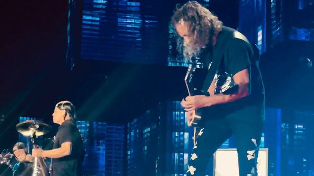 Metallica Fade to Black Outro Solo - Boston Calling смотреть онлайн