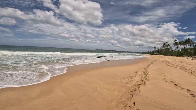 Sri Lankan Paradise  Marakolliya Beach in Tangalle