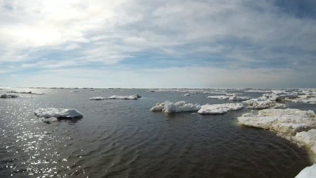 Весна на Старом Варандее. Отлив и прилив на ускоренном в 750 раз видео. смотреть онлайн
