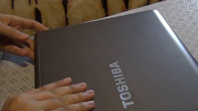 Keyboard removal for Toshiba P870 / P875 смотреть онлайн