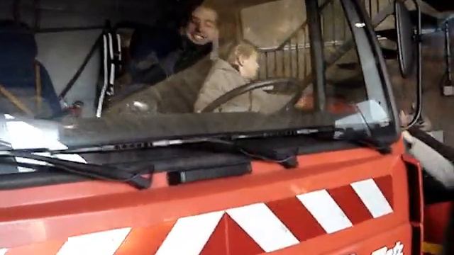 thao chez les Pompiers (29 Décembre 2006) смотреть онлайн
