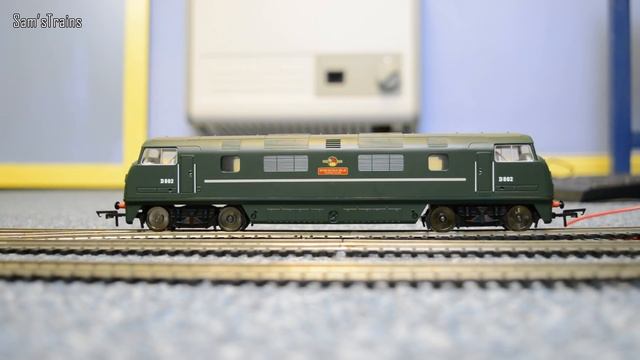 Unboxing the Hornby Railroad Warship смотреть онлайн