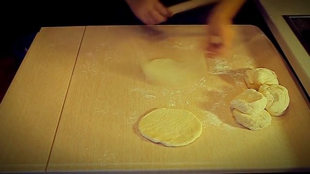 Корейская кухня. Пигоди - пирожки на пару. смотреть онлайн