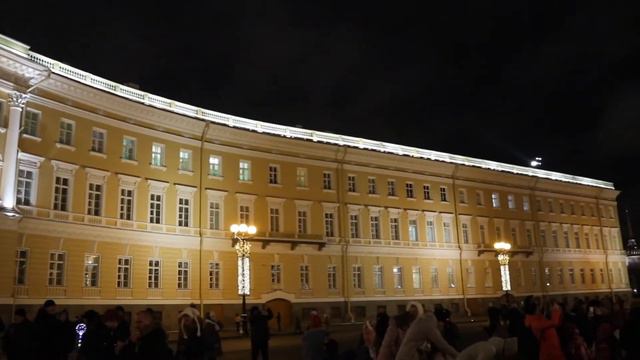 Christmas on Palace Square | Holiday Lights in St Petersburg, Russia смотреть онлайн