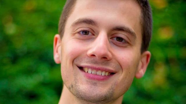 1821:Max Whittle is a freelance sports journalist, specialising in American sport смотреть онлайн