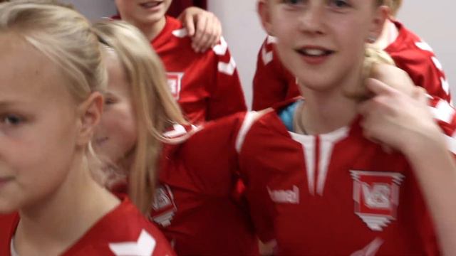 Kom Bare An: VB U11(2009) og U12 (2008) Piger смотреть онлайн