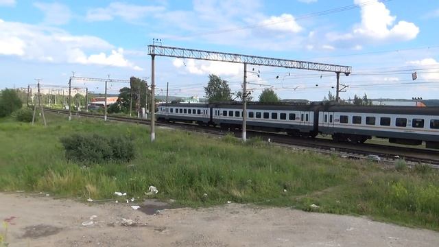 ЭП2Д-0067 следует по перегону Новоиерусалимская - Истра. смотреть онлайн