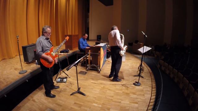Vaso Strut Live смотреть онлайн