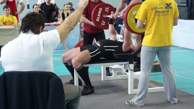 Нуриев Анас жим 21о кг без экипировки (Чемпионат ПФО 2014) смотреть онлайн