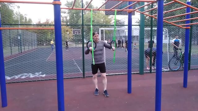 Отжимания на кольцах, 52 раза за 10 минут. Уставший, и делал не в висе, а с "пола"./ускор. в 2 раза смотреть онлайн