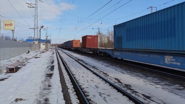 Электровоз ВЛ11.8-591Б/590 с грузовым поездом. смотреть онлайн