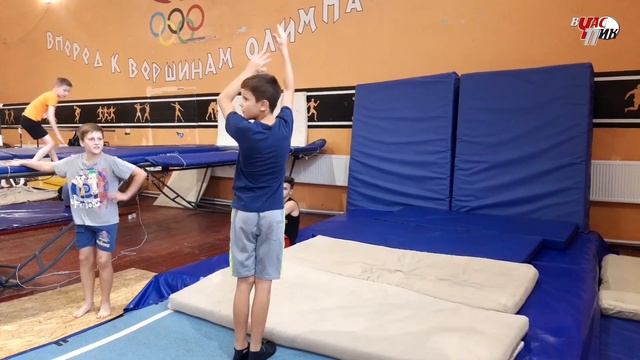 Как в Лисичанске воспитывают сильных и смелых, здоровых телом и душой людей смотреть онлайн