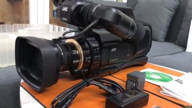 Máy Quay Phim JVC JY HM90 смотреть онлайн