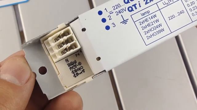 OSRAM QTi 2x14/24/21/39, обзор электронного ПРА смотреть онлайн