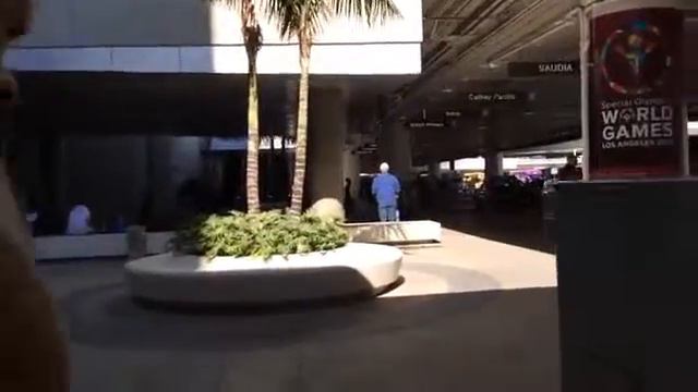 XОРОШО, что мы РЕШИЛИ ЕХАТЬ СРАЗУ в САН ДИЕГО / Аэропорт Лос Анджелеса смотреть онлайн