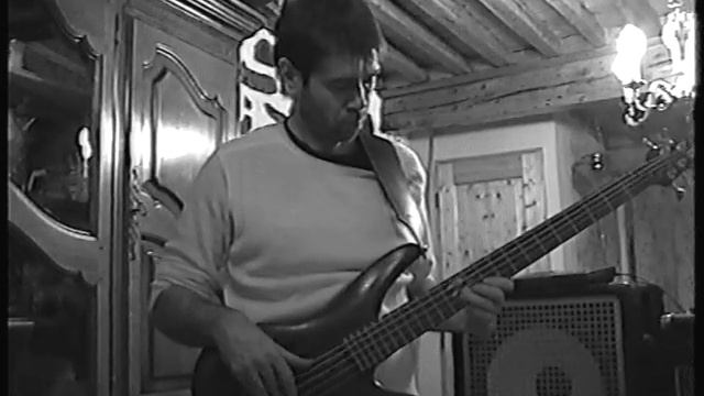 tower of power medley on bass смотреть онлайн