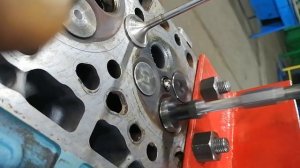 машинка для притирки клапанов.