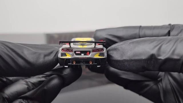 Review Chevrolet Corvette C8.R #4 Corvette Racing 2020 IMSA 24 Hrs of Daytona LHD 1:64 MiniGT (Xám) смотреть онлайн