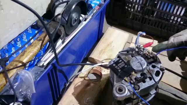 генератор Г221А работа с регулятором напряжения 121.3702-03 14В смотреть онлайн