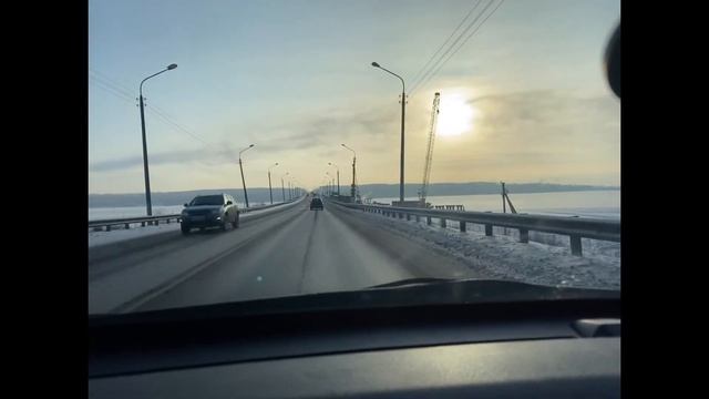Я рисую километры, никуда их не ведя... смотреть онлайн