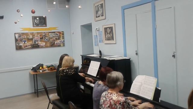 Игра на фортепиано смотреть онлайн