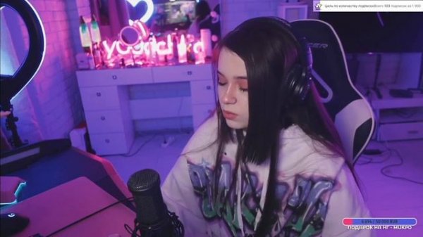 Юечка озвучивает аниме