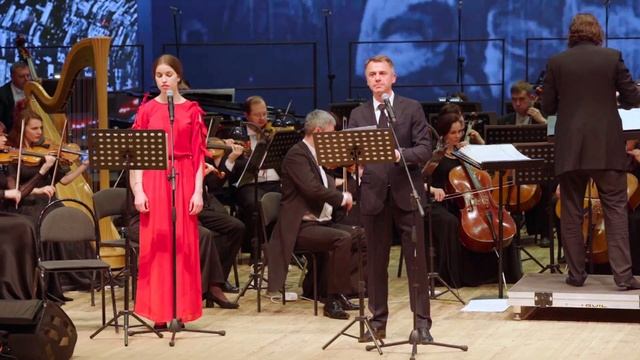 Читает Игорь Петренко // Поэтория "Дороги памяти" (муз. А. Небыковой, стихи А. Капусткина) #поэтори смотреть онлайн