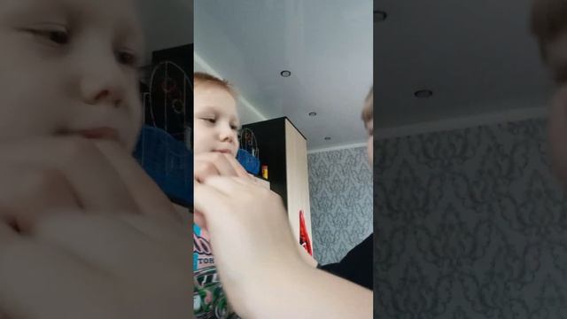 распаковка новых серёжек смотреть онлайн