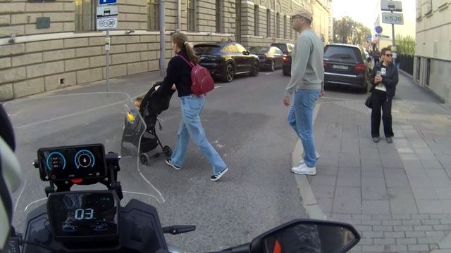 Voge DS525X на Патриках