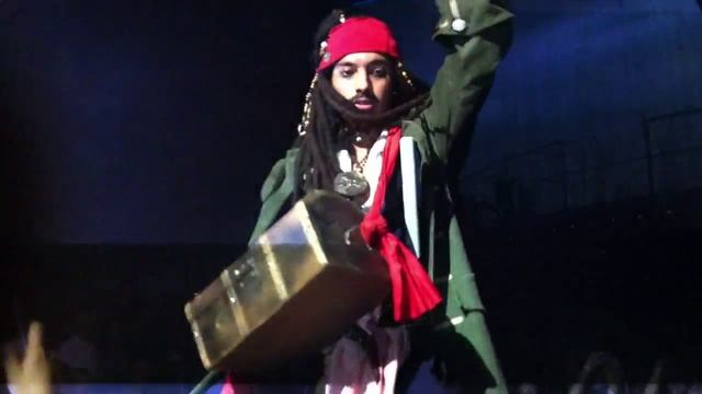 coco bongo club cancun mexico pirate show смотреть онлайн