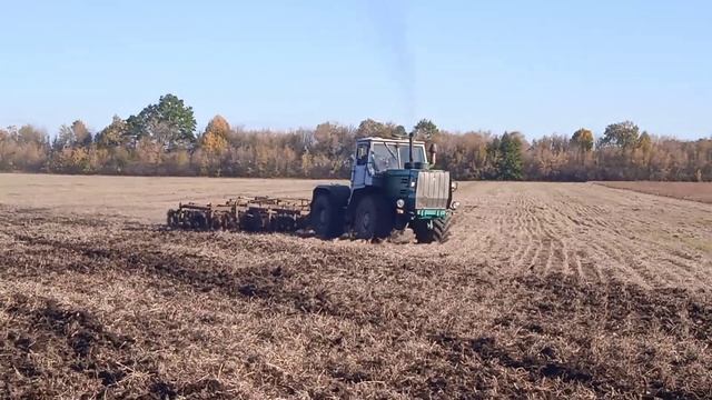 Дискование под сев на тракторе ХТЗ Т-150 БДТ-7 смотреть онлайн