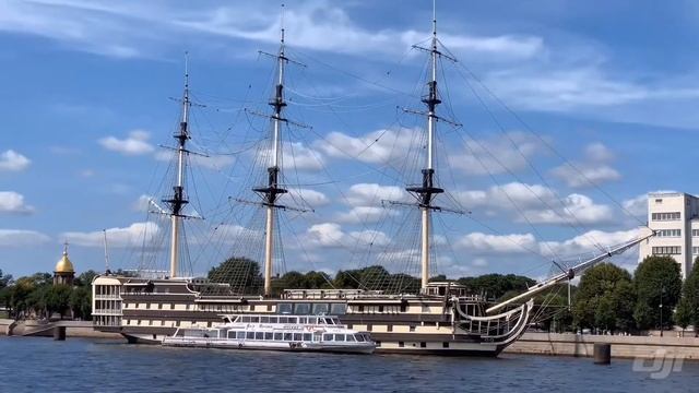 Корабли и фрегаты в Санкт-Петербурге смотреть онлайн