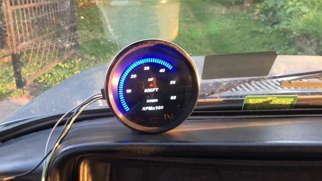 Quasi-analog tachometer VAZ 2106 / Квазіаналоговий тахометр для ВАЗ-2106 смотреть онлайн