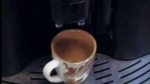 Эспрессо на кофемашине Delonghi Magnifica