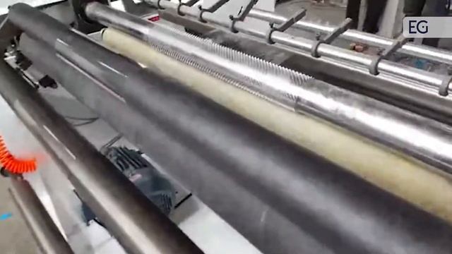 Оборудование для микроперфорации пленки с функцией продольного реза, модель DKF