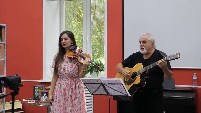 Виктор и Светлана Дзансоловы - НАД БЕЛЫМ КРЫМОМ