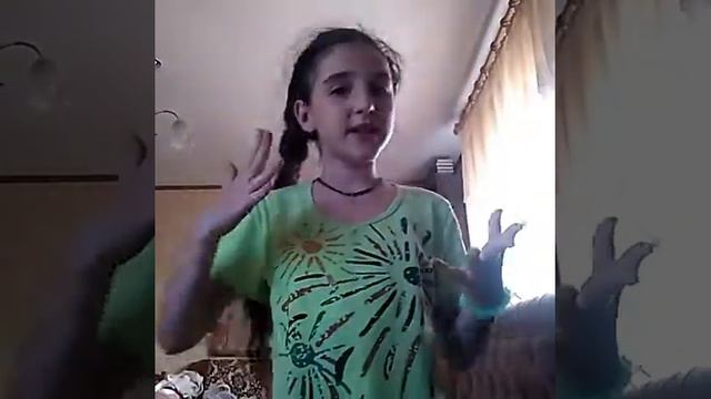 сегодня я одна дома устраивают дискотеку семидесятых ,но я капельку боюсь оставаться дома одна смотреть онлайн