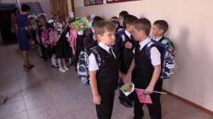 Первоклассники. Первый урок. 1 сентября. Крымск 1 школа.