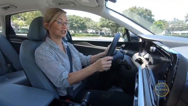 2021 Kia K5 | Review & Road Test | Give it Everything смотреть онлайн